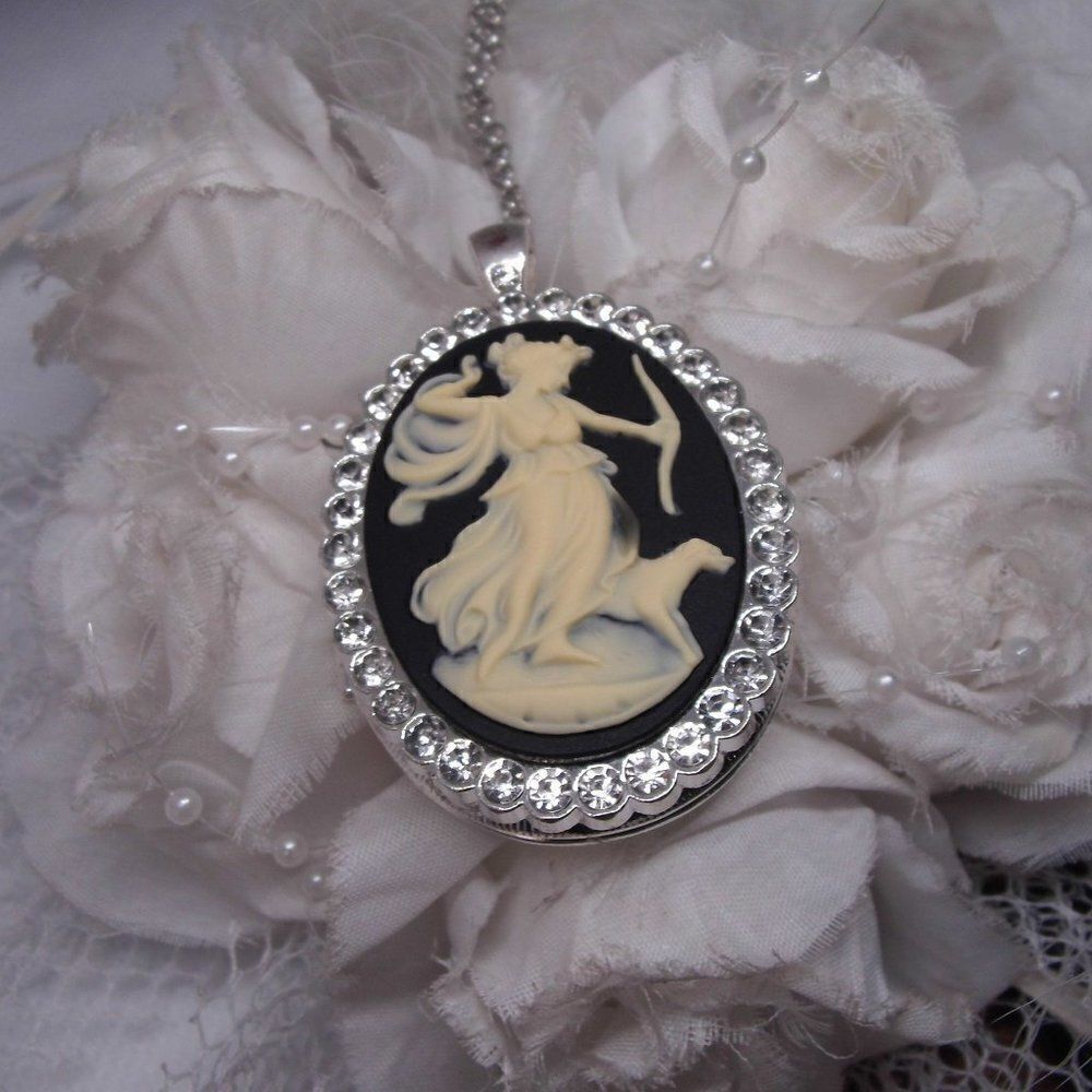 silver Artemis Aphrodite Greek  Necklace CAMEO CHRISTMAS GIFT MOM BIRTHDAY WIFE